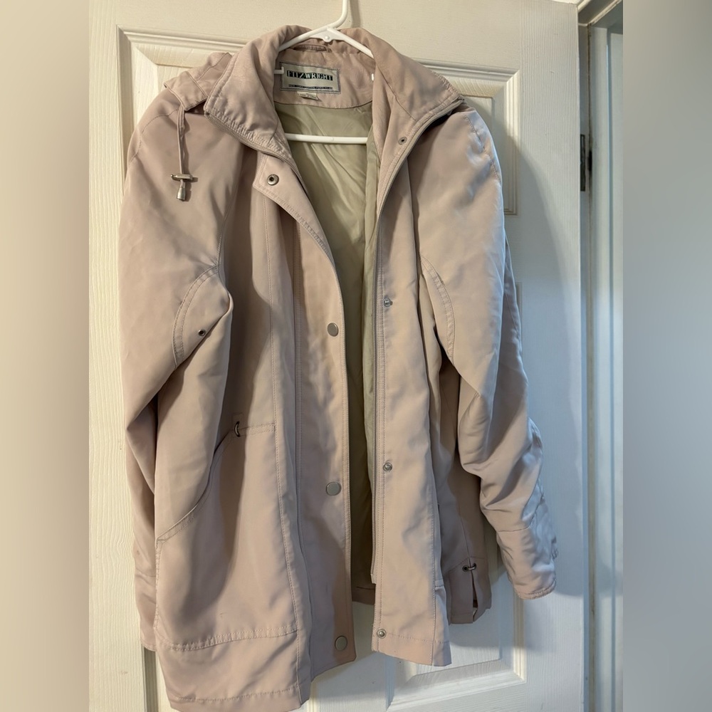 Fitz Wright Women’s lightweight jacket by size medium